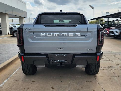 New 2026 GMC Hummer EV 4x4 Crew Cab image 4