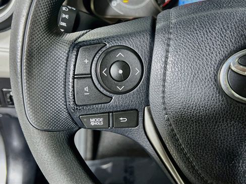 Used 2013 Toyota RAV4 LE FWD image 19