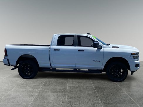 Used 2025 RAM 2500 Big Horn AWD/4WD image 6