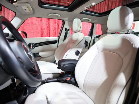 Used 2018 MINI Cooper S FWD image 13