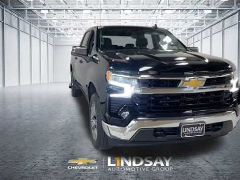 Used 2023 Chevrolet Silverado 1500 LT AWD/4WD image 4