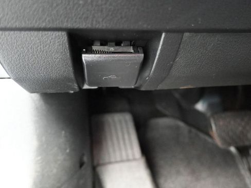 Used 2022 MAZDA MAZDA3 s image 28