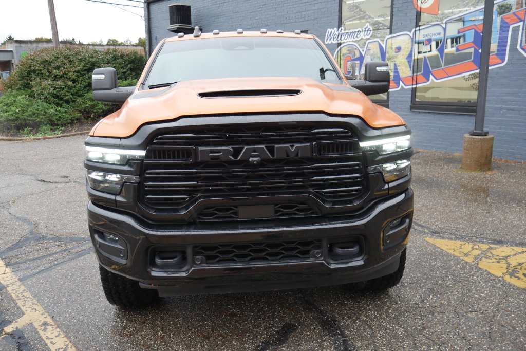 Used 2025 RAM 3500 Laramie AWD/4WD image 2
