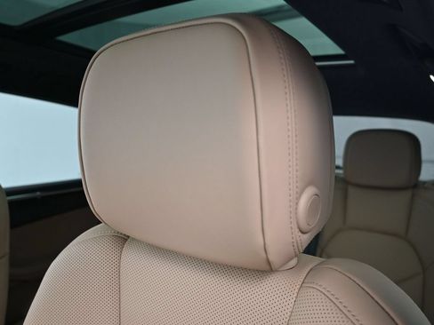 Certified 2026 Porsche Macan AWD/4WD image 20