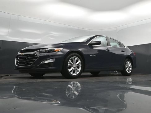 Used 2025 Chevrolet Malibu LT FWD image 38