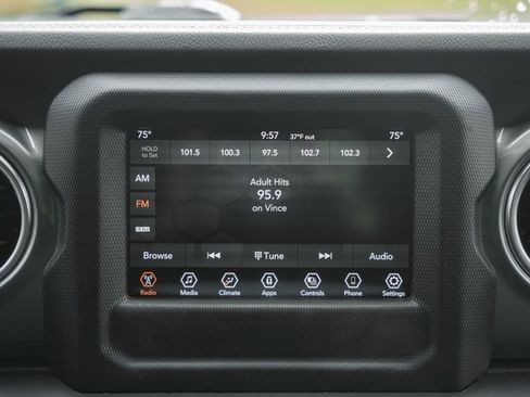 Used 2021 Jeep Wrangler Unlimited Sahara w/ LED Lighting Group image 24