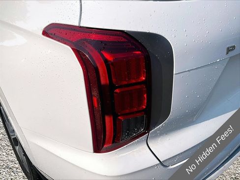 Used 2021 Hyundai Palisade Limited w/ Cargo Package AWD/4WD image 27