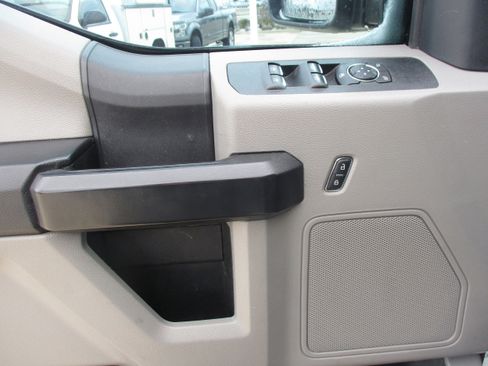 Used 2021 Ford F250 XL w/ Power Equipment Group image 13