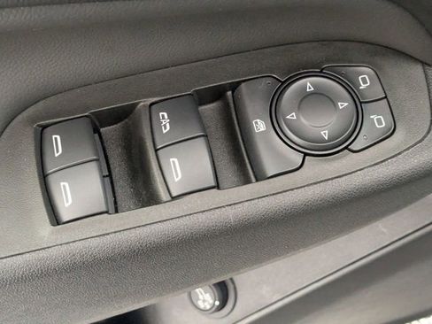 Certified 2024 Chevrolet Equinox LT image 12