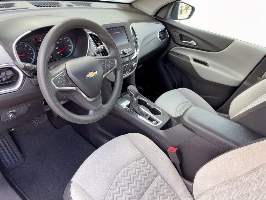 Used 2024 Chevrolet Equinox LS w/ Sport Edition FWD image 4