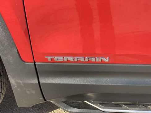 Certified 2018 GMC Terrain SLE w/ Driver Convenience Package image 31