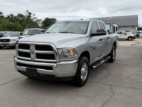 Used 2018 RAM 2500 Tradesman w/ Chrome Appearance Group RWD image 4