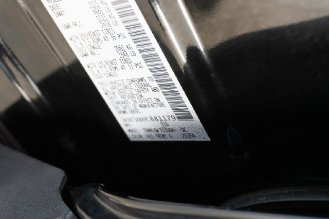 Used 2023 Nissan Rogue S AWD/4WD image 30
