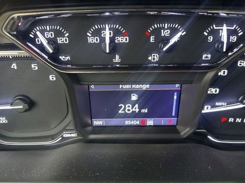 Used 2022 GMC Sierra 1500 SLT AWD/4WD image 6