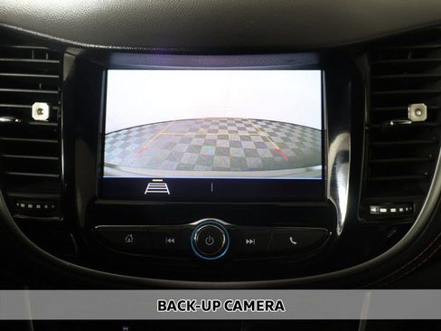 Used 2020 Chevrolet Trax LT w/ Driver Confidence Package image 4