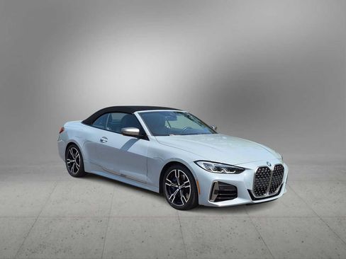 Used 2023 BMW M440i Convertible RWD image 2