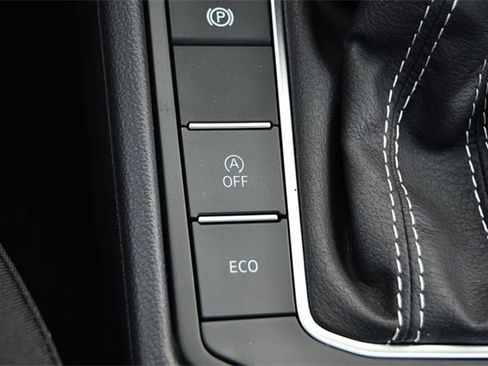 New 2025 Volkswagen Jetta Sport image 17