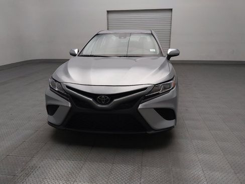 Used 2019 Toyota Camry SE FWD image 15