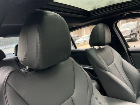 Used 2019 BMW 330i 330i w/ Driving Assistance Package image 33