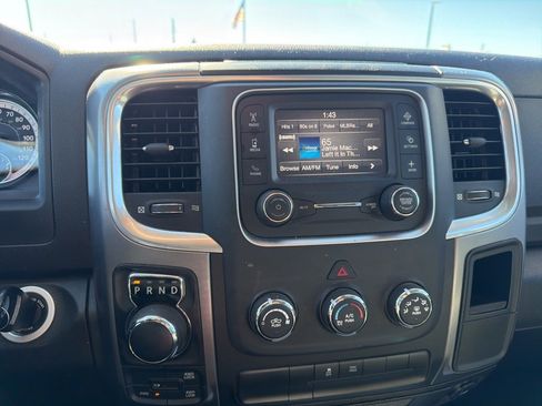 Used 2022 RAM 1500 Classic SLT image 11