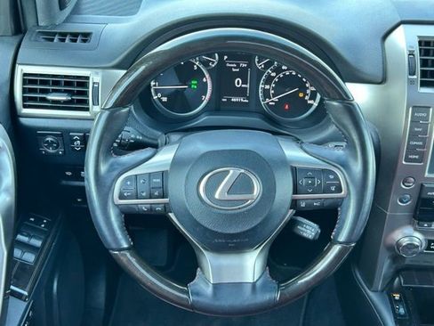 Used 2021 Lexus GX 460 Premium w/ Premium Package image 13