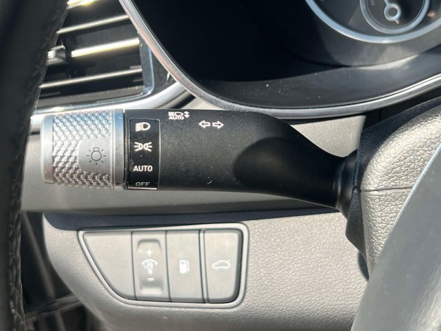 Used 2025 Genesis G70 2.5T AWD/4WD image 22