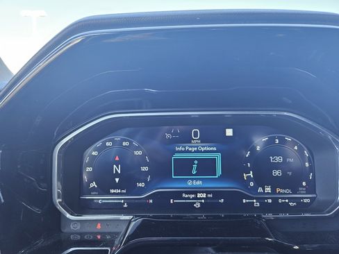 Used 2022 Chevrolet Silverado 1500 RST image 14