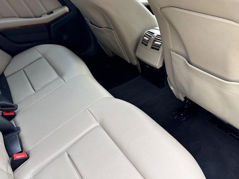 Used 2012 Mercedes-Benz E 350 Sedan image 31