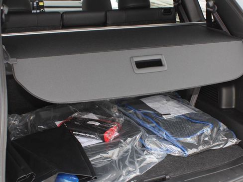 New 2025 Mitsubishi Outlander SE image 10