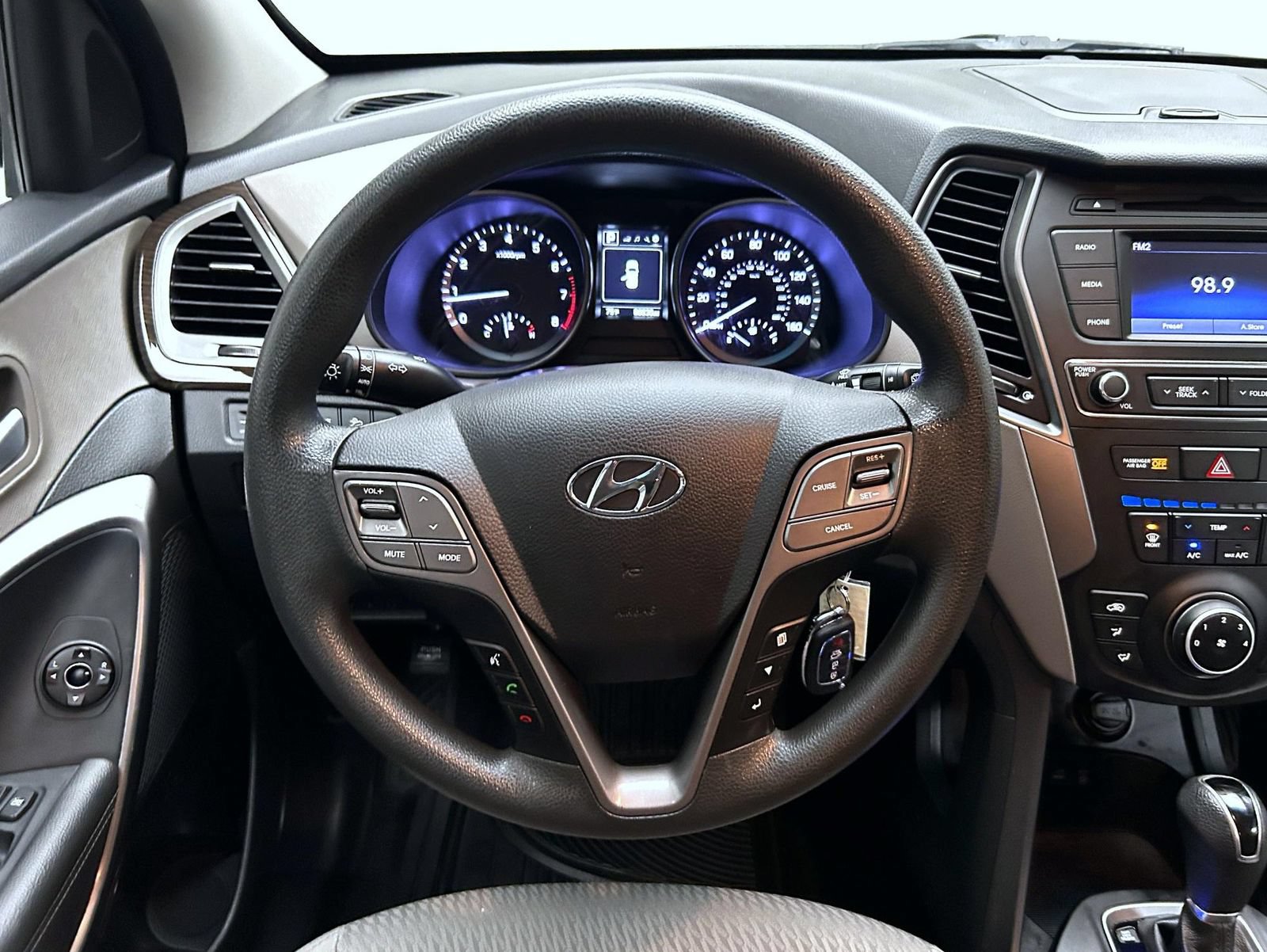 Used 2018 Hyundai Santa Fe Sport FWD image 12