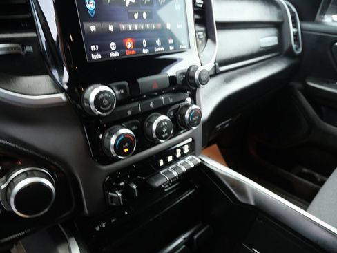 Used 2019 RAM 1500 Big Horn image 14