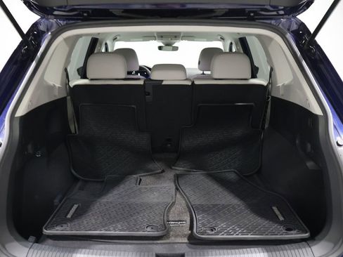 Used 2022 Volkswagen Tiguan SE image 19