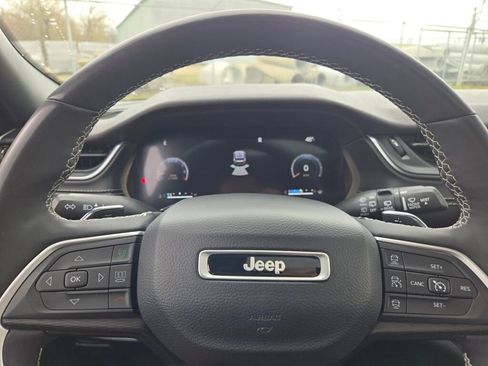 Certified 2023 Jeep Grand Cherokee L Laredo image 36