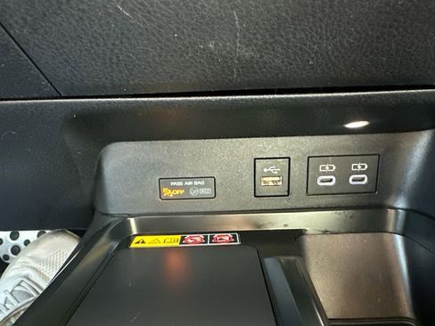 Certified 2025 Toyota Camry SE w/ Convenience Package FWD image 40