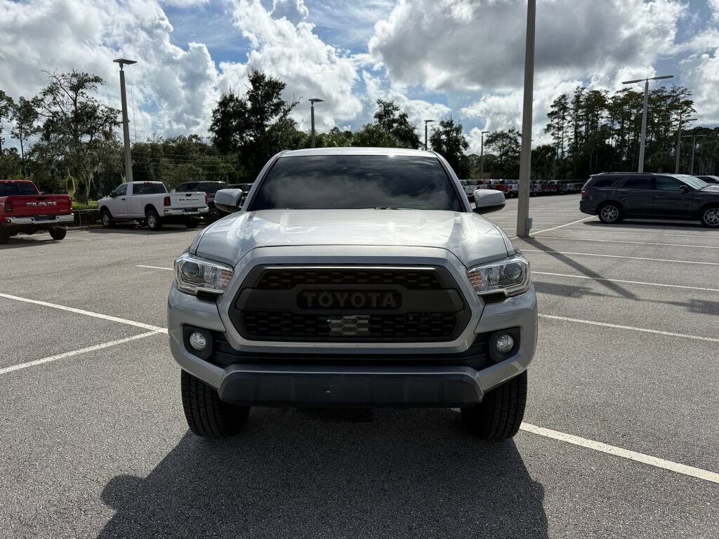 Used 2021 Toyota Tacoma TRD Off-Road w/ Technology Package AWD/4WD image 8