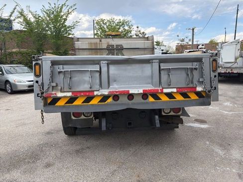 Used 2014 Ford F550 4x4 Regular Cab Super Duty image 6