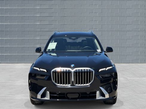 Used 2026 BMW X7 xDrive40i w/ Premium Package AWD/4WD image 2