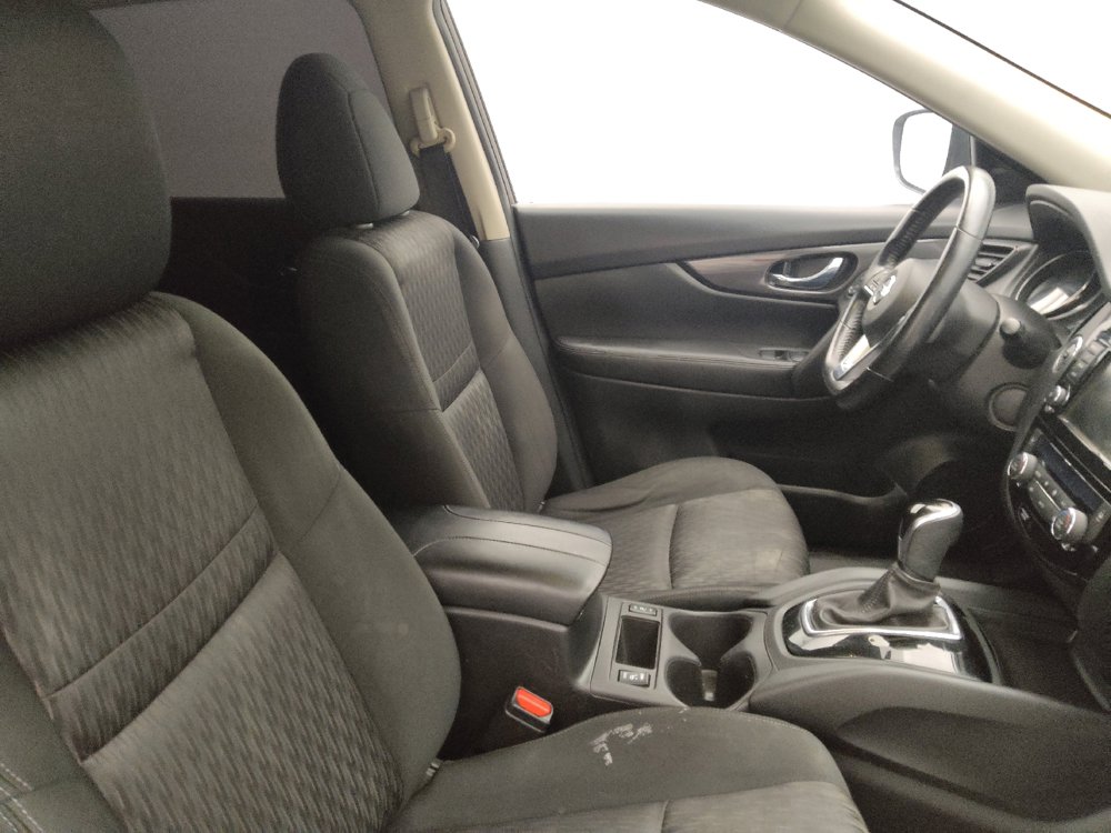 Used 2020 Nissan Rogue SV AWD/4WD image 21