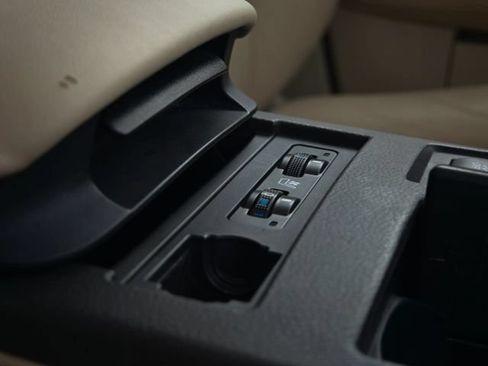 Used 2013 Lexus RX 350 AWD w/ Navigation Pkg image 43