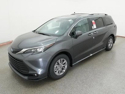 New 2025 Toyota Sienna XLE