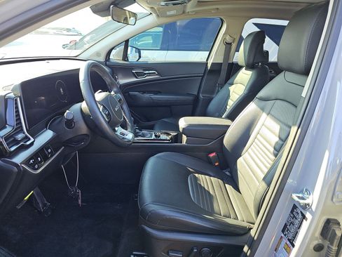 Used 2024 Kia Sportage SX image 7