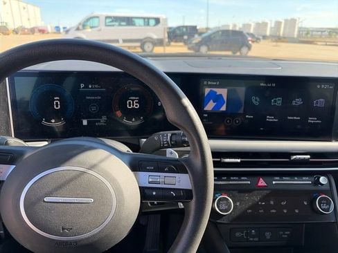 Used 2025 Hyundai Sonata SEL FWD image 6