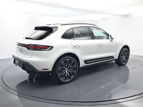 Certified 2026 Porsche Macan AWD/4WD image 15