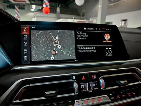 Used 2021 BMW X7 M50i w/ Executive Package image 45