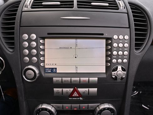 Used 2005 Mercedes-Benz SLK 350 image 23