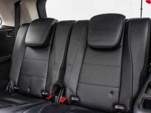 Used 2022 Mercedes-Benz GLS 450 4MATIC image 39
