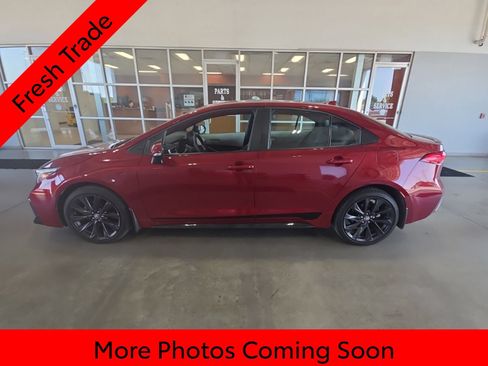 Used 2025 Toyota Corolla SE FWD image 1