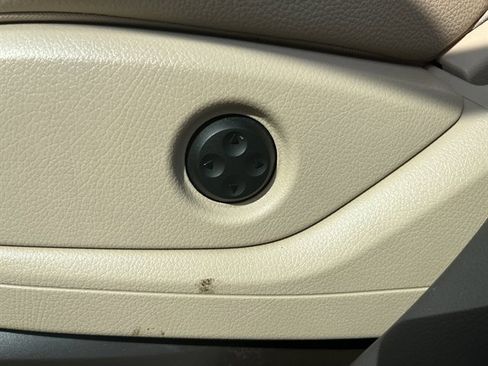 Used 2018 Mercedes-Benz GLE 350 4MATIC image 21