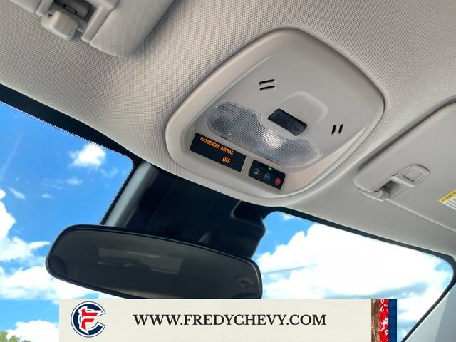 Used 2025 Chevrolet Trax LT FWD image 34