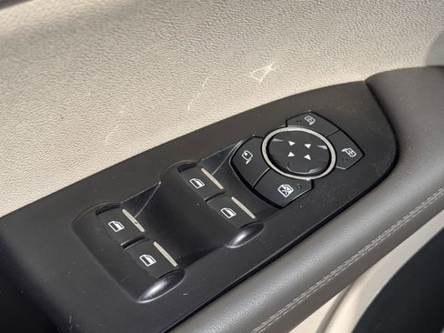 Used 2019 Lincoln Nautilus Reserve AWD/4WD image 9